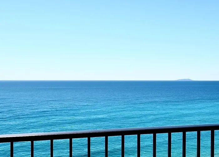 Vue Exceptionnelle !! Calme Et Lumineux Sur La Prestigieuse Route Des Sanguinaires à Appartement *